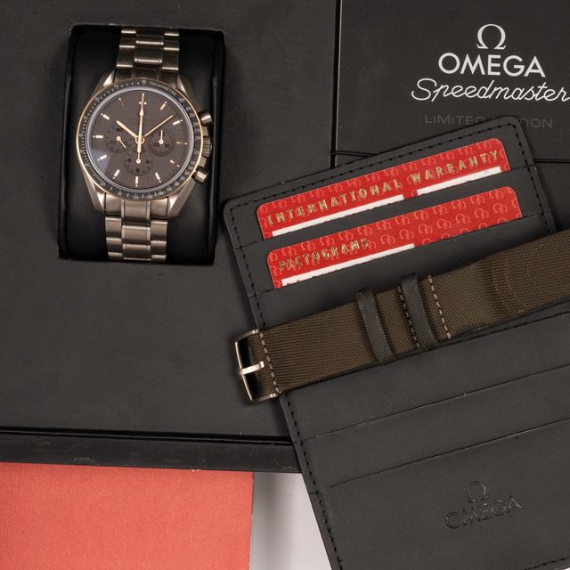 Omega Speedmaster Moonwatch 311.62.42.30.06.001 Image 5